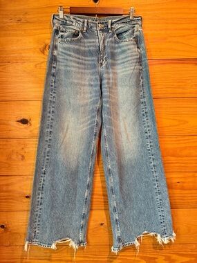 American Eagle Super High Rise Baggy Wide Leg Jeans 6 Distressed Denim
